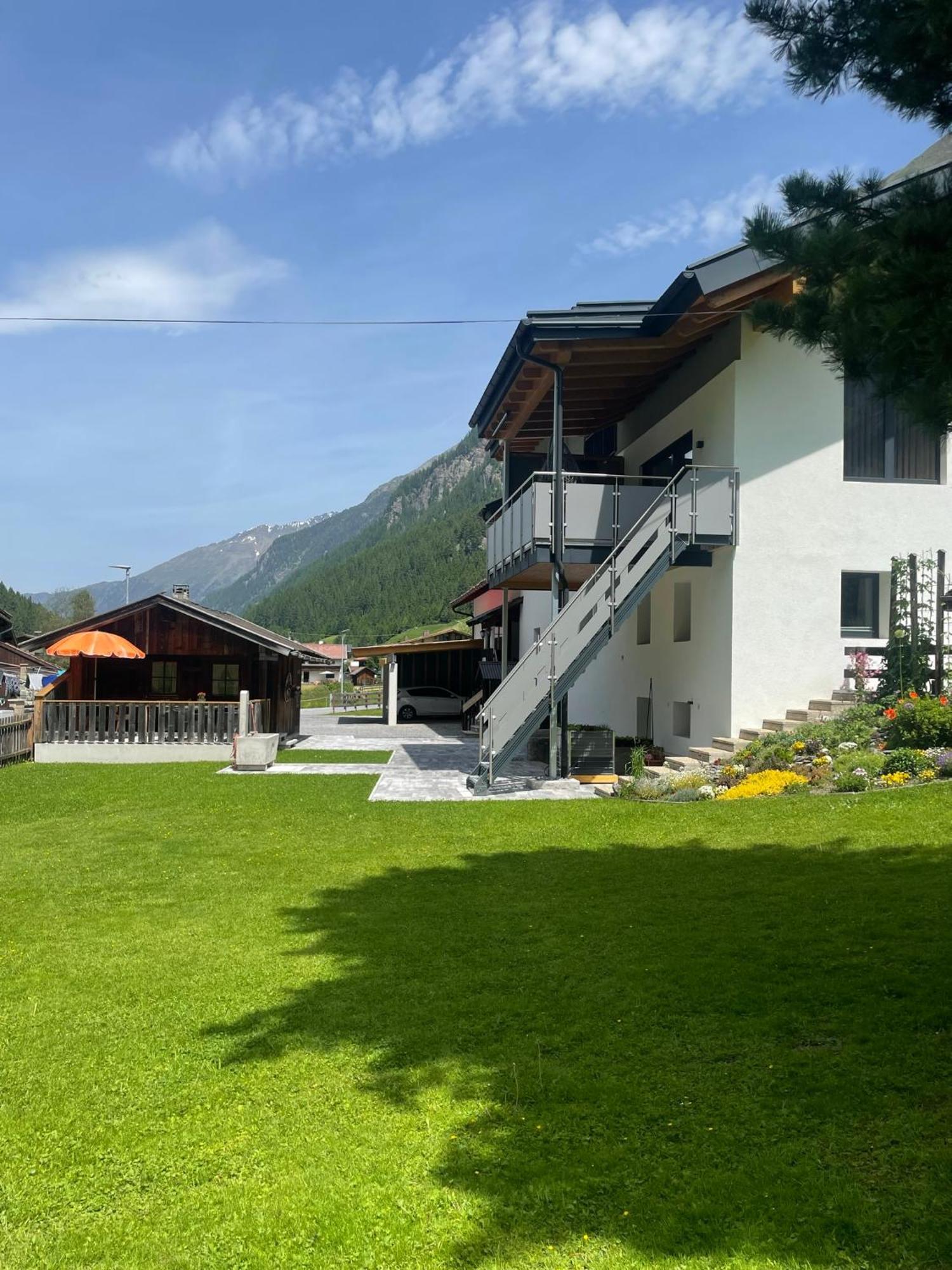 Apart Luibisblick St. Leonhard im Pitztal Exterior foto