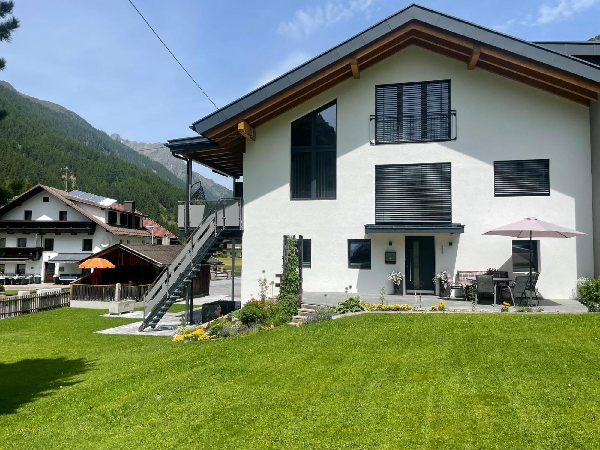 Apart Luibisblick St. Leonhard im Pitztal Exterior foto